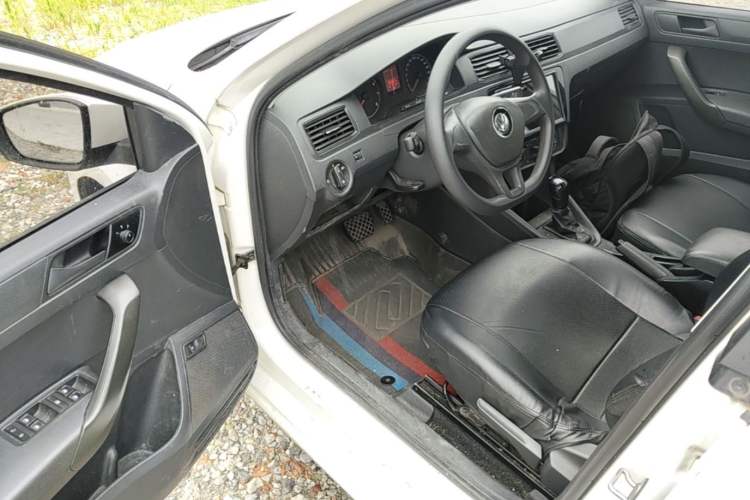 Used Volkswagen Santana 2016 1.6L Automatic Fashion Edition Driver Seat