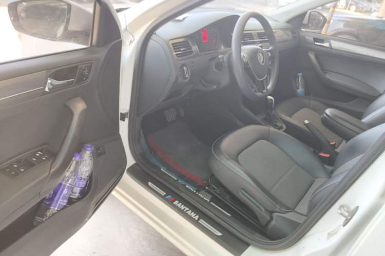 Used Volkswagen Santana 2016 1.6L Automatic Comfort Edition Driver Seat