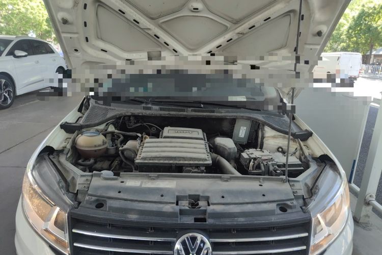 Used Volkswagen Santana 2016 1.6L Manual Fashion Edition Engine Bay