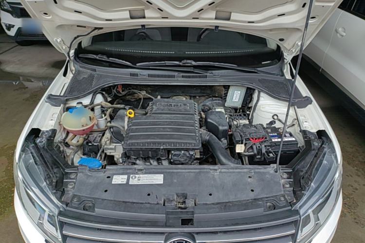 Used Volkswagen Santana 2016 1.4L Manual Fashion Edition Engine Bay