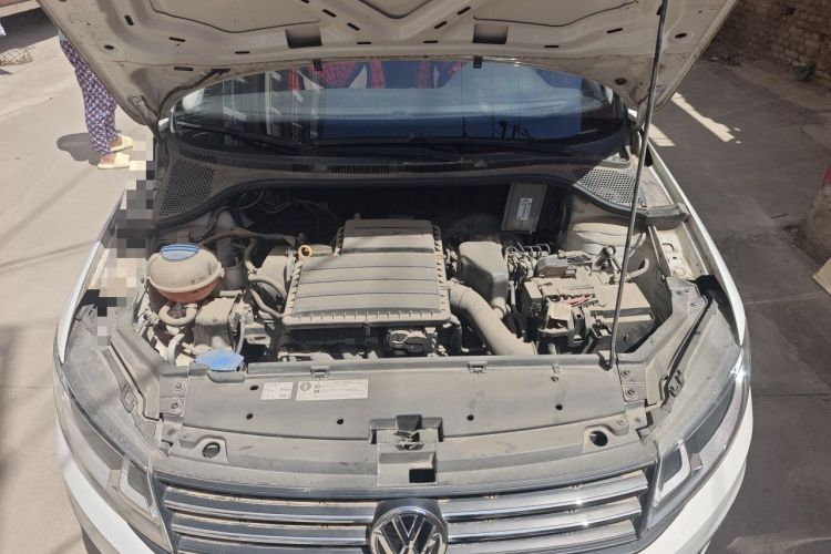 Used Volkswagen Santana 2016 1.6L Automatic Fashion Edition Engine Bay