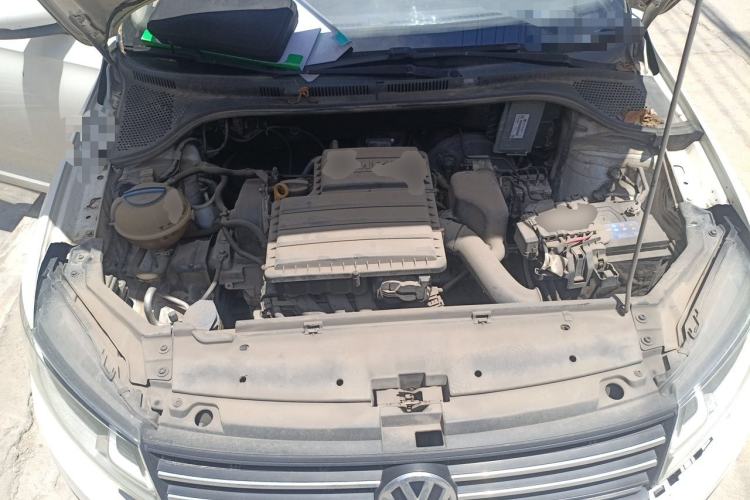 Used Volkswagen Santana 2016 1.6L Manual Fashion Edition Engine Bay
