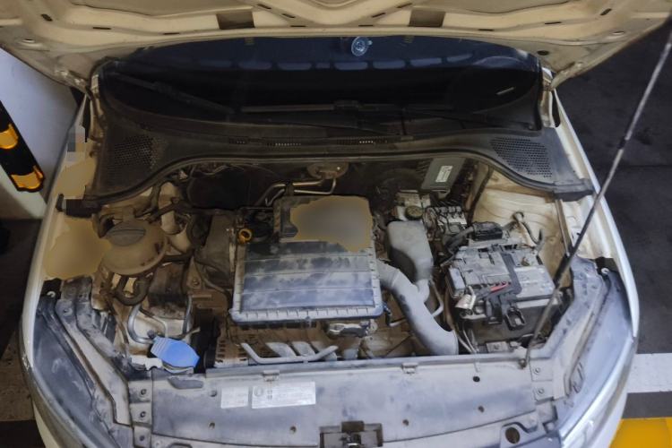 Used Volkswagen Santana 2016 1.6L Automatic Comfort Edition Engine Bay