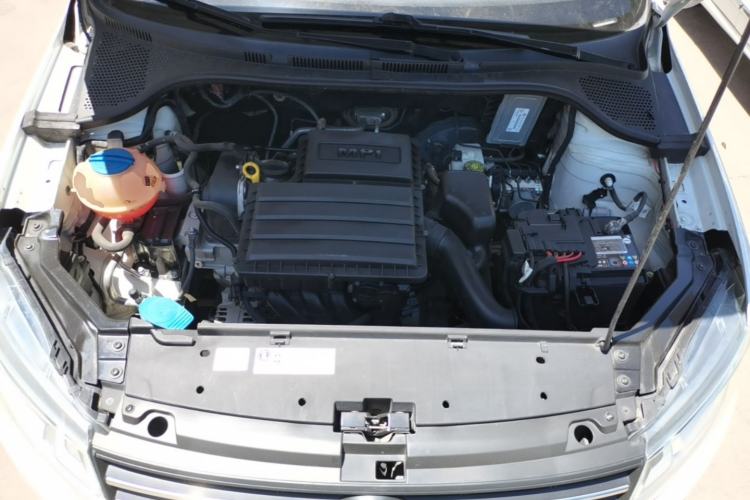 Used Volkswagen Santana 2016 1.4L Manual Fashion Edition Engine Bay