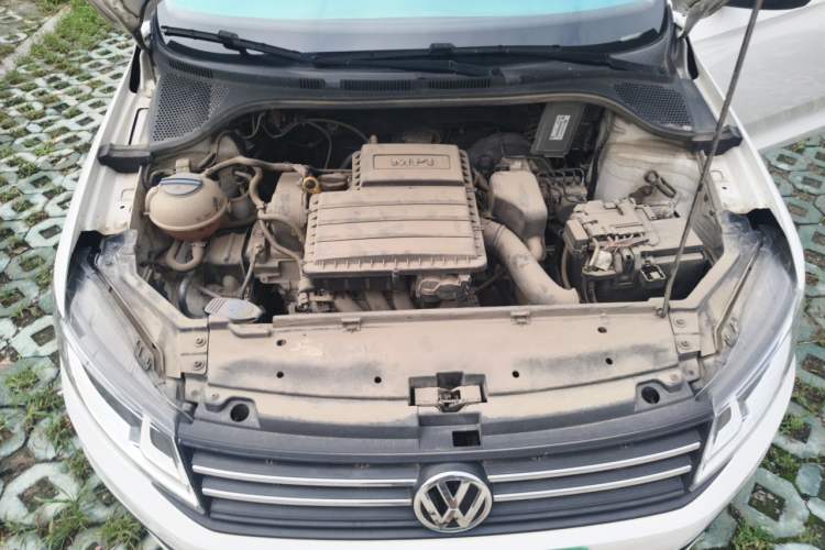 Used Volkswagen Santana 2016 1.4L Manual Fashion Edition Engine Bay