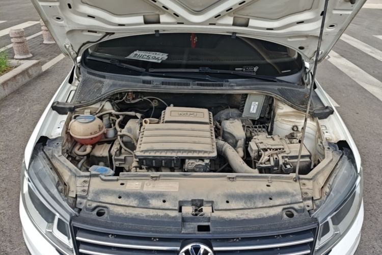 Used Volkswagen Santana 2016 1.4L Manual Fashion Edition Engine Bay