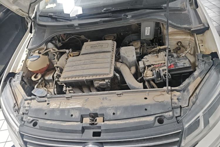 Used Volkswagen Santana 2016 1.6L Automatic Comfort Edition Engine Bay