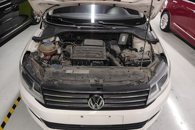 Used Volkswagen Santana 2016 1.6L Automatic Comfort Edition Engine Bay