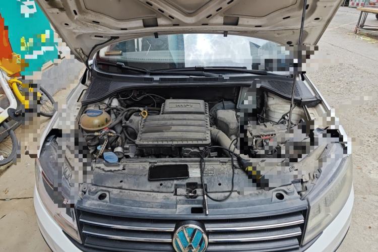 Used Volkswagen Santana 2016 1.6L Manual Fashion Edition Engine Bay