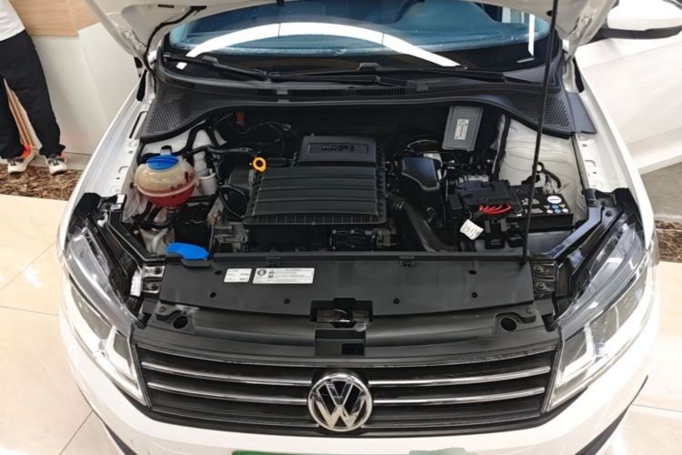 Used Volkswagen Santana 2016 1.4L Manual Fashion Edition Engine Bay