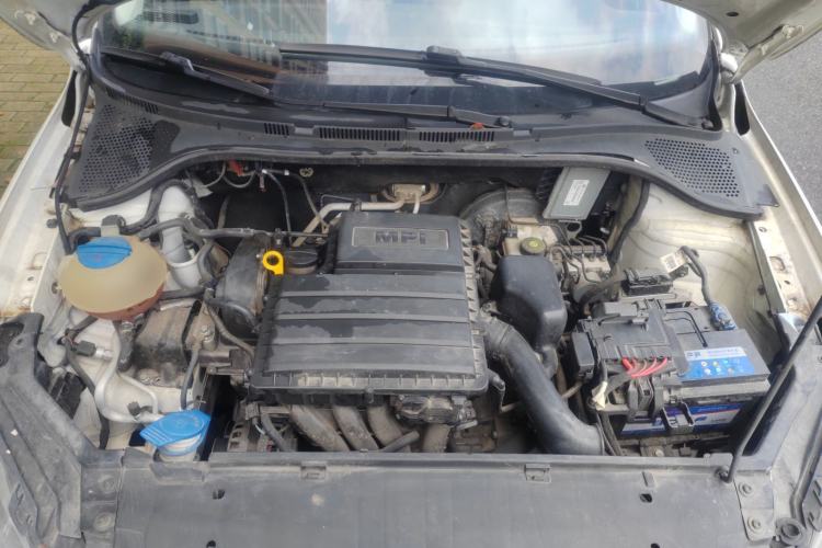 Used Volkswagen Santana 2016 1.6L Automatic Comfort Edition Engine Bay