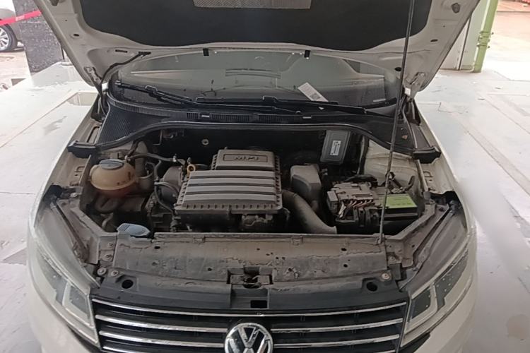 Used Volkswagen Santana 2016 1.6L Automatic Comfort Edition Engine Bay