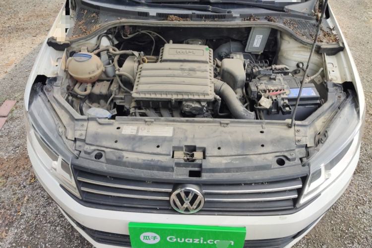 Used Volkswagen Santana 2016 1.6L Automatic Fashion Edition Engine Bay
