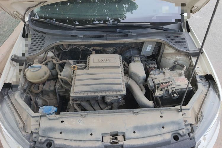 Used Volkswagen Santana 2016 1.4L Manual Fashion Edition Engine Bay