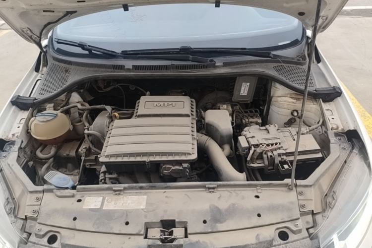 Used Volkswagen Santana 2016 1.4L Manual Fashion Edition Engine Bay