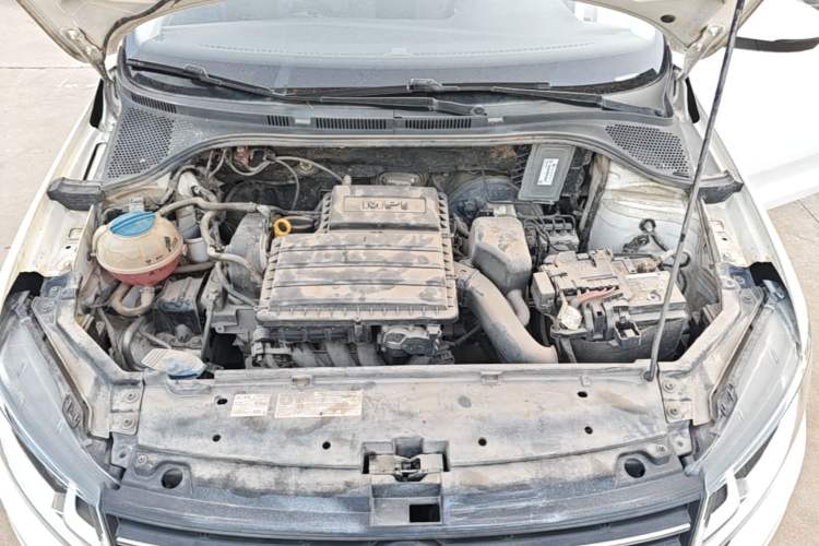 Used Volkswagen Santana 2016 1.4L Manual Fashion Edition Engine Bay