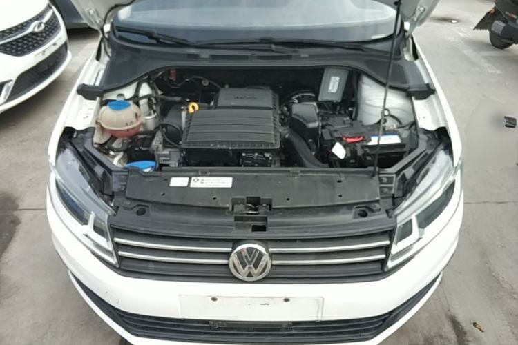 Used Volkswagen Santana 2016 1.4L Manual Fashion Edition Engine Bay