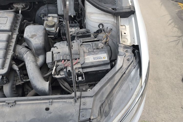 Used Volkswagen Santana 2016 1.6L Automatic Comfort Edition Engine Bay Left