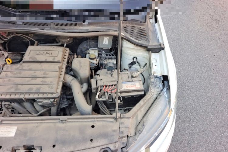 Used Volkswagen Santana 2016 1.4L Manual Fashion Edition Engine Bay Left