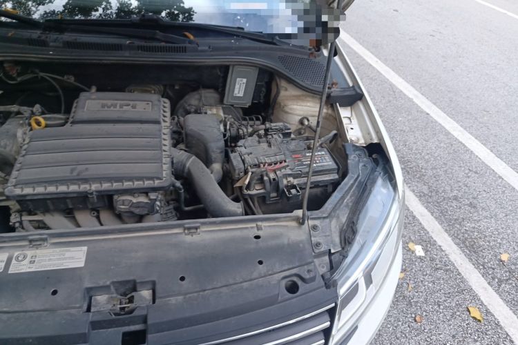 Used Volkswagen Santana 2016 1.6L Automatic Comfort Edition Engine Bay Left