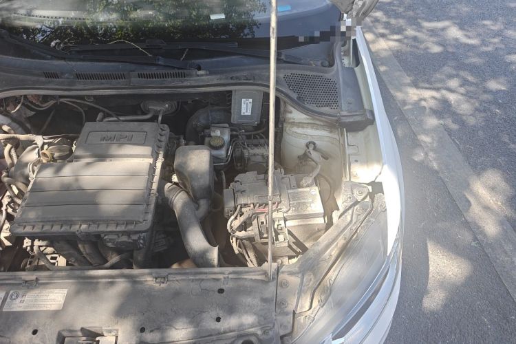 Used Volkswagen Santana 2016 1.4L Manual Fashion Edition Engine Bay Left