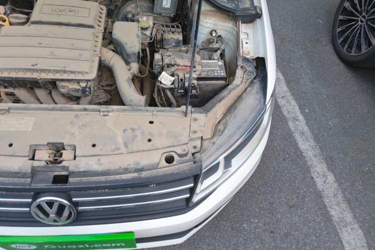 Used Volkswagen Santana 2016 1.6L Manual Fashion Edition Engine Bay Left