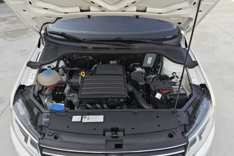 Used Volkswagen Santana 2016 1.6L Automatic Comfort Edition Engine Bay