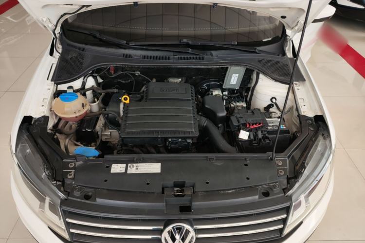 Used Volkswagen Santana 2016 1.4L Manual Fashion Edition Engine Bay