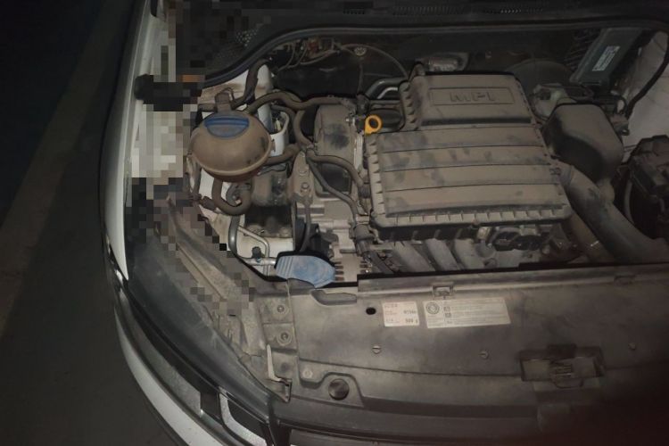 Used Volkswagen Santana 2016 1.6L Manual Fashion Edition Engine Bay Right