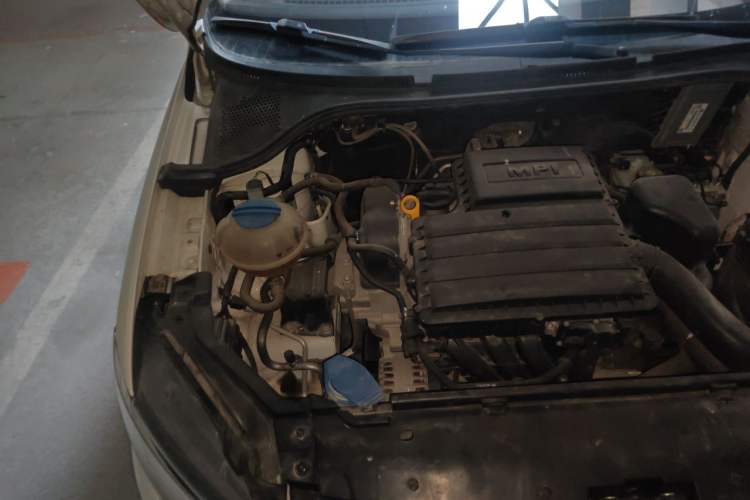 Used Volkswagen Santana 2016 1.4L Manual Fashion Edition Engine Bay Right