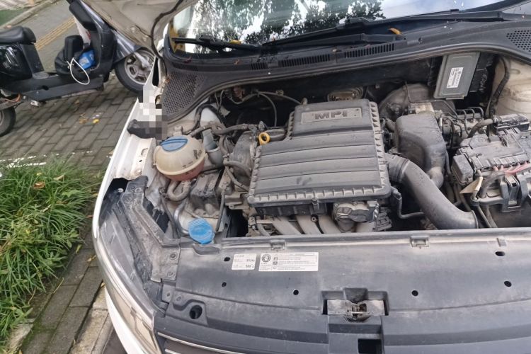 Used Volkswagen Santana 2016 1.6L Automatic Comfort Edition Engine Bay Right