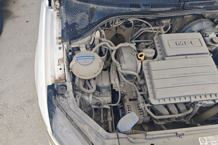 Used Volkswagen Santana 2016 1.4L Manual Fashion Edition Engine Bay Right