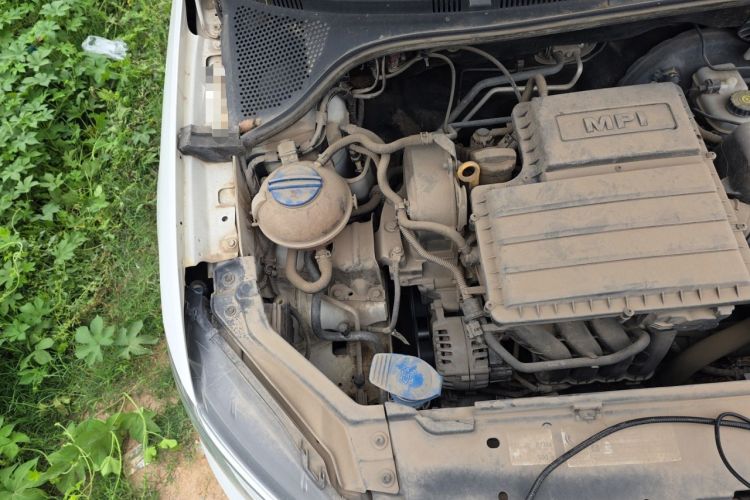 Used Volkswagen Santana 2016 1.4L Manual Fashion Edition Engine Bay Right