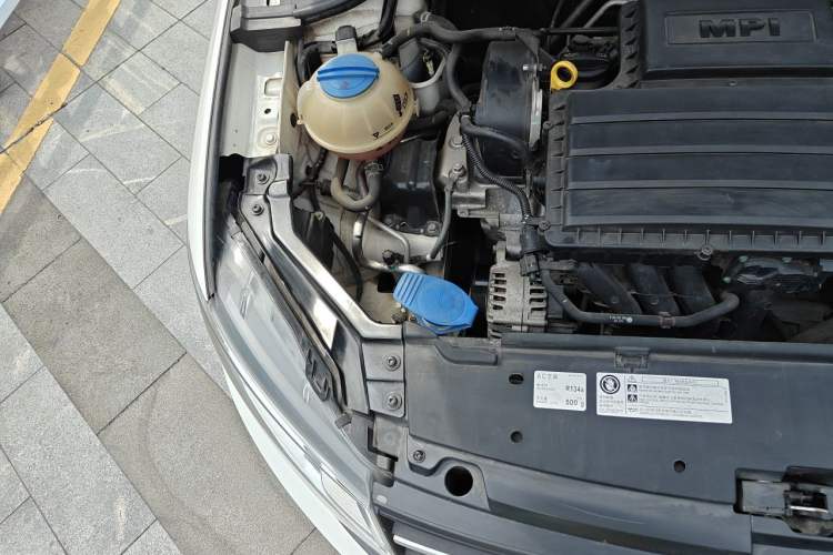 Used Volkswagen Santana 2016 1.4L Manual Fashion Edition Engine Bay Right