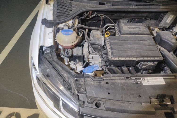 Used Volkswagen Santana 2016 1.6L Automatic Comfort Edition Engine Bay Right
