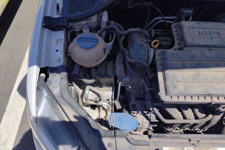 Used Volkswagen Santana 2016 1.6L Automatic Comfort Edition Engine Bay Right