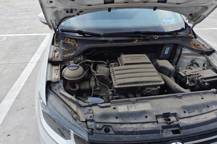 Used Volkswagen Santana 2016 1.6L Manual Fashion Edition Engine Bay Right