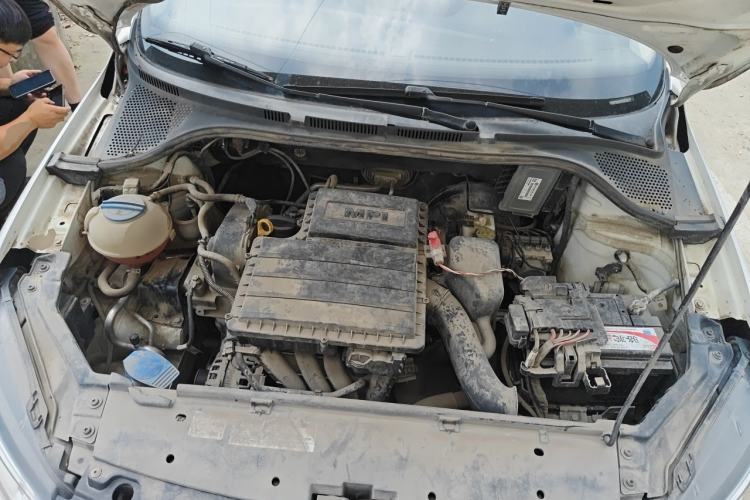 Used Volkswagen Santana 2016 1.4L Manual Fashion Edition Engine Bay