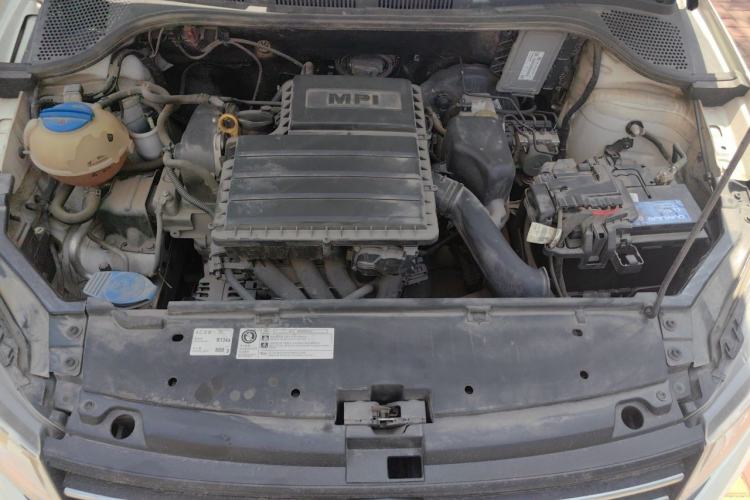 Used Volkswagen Santana 2016 1.4L Manual Fashion Edition Engine Bay