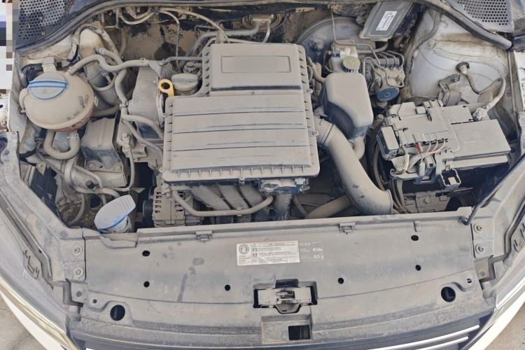 Used Volkswagen Santana 2016 1.4L Manual Fashion Edition Engine Bay