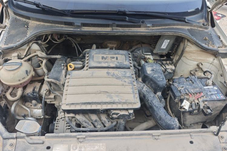 Used Volkswagen Santana 2016 1.4L Manual Fashion Edition Engine Bay