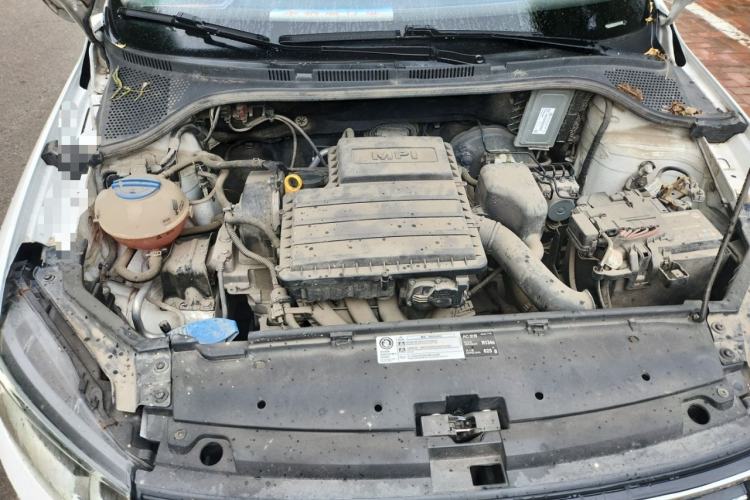 Used Volkswagen Santana 2016 1.4L Manual Fashion Edition Engine Bay