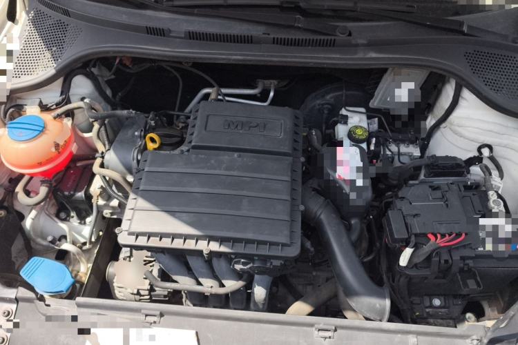 Used Volkswagen Santana 2016 1.6L Automatic Comfort Edition Engine Bay