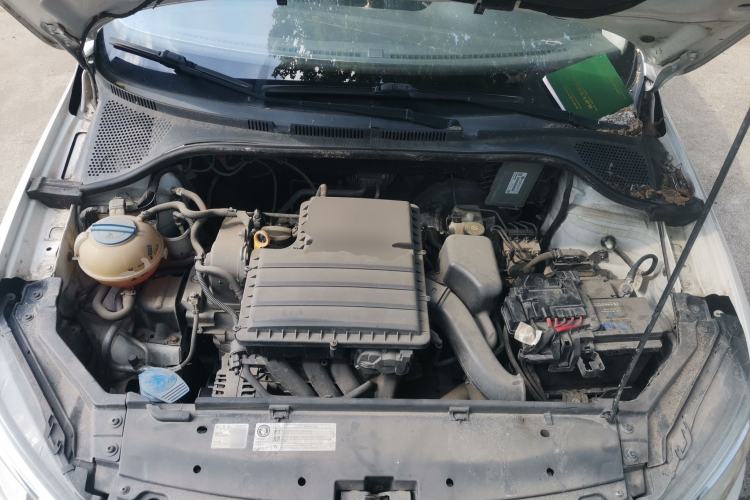 Used Volkswagen Santana 2016 1.6L Automatic Comfort Edition Engine Bay