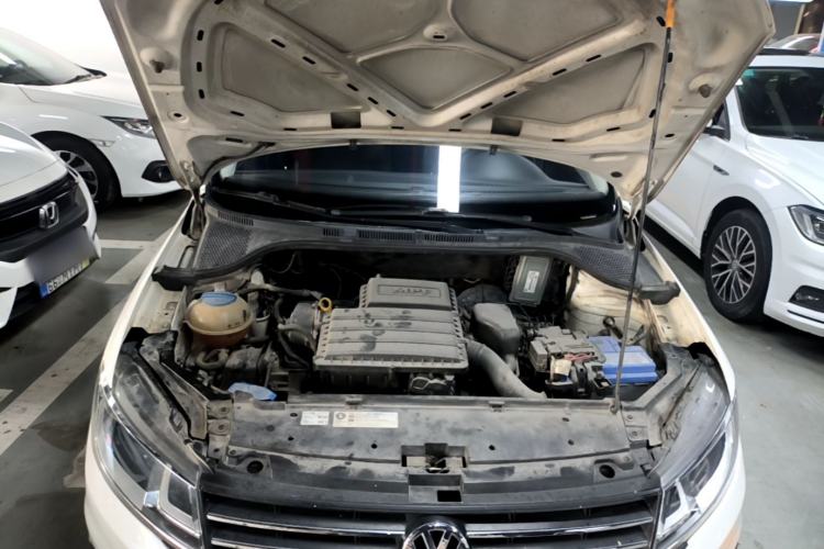 Used Volkswagen Santana 2016 1.4L Manual Fashion Edition Engine Bay
