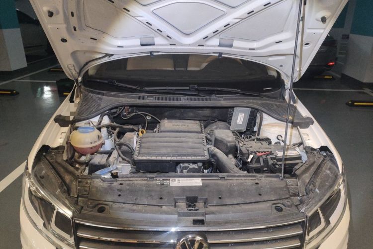 Used Volkswagen Santana 2016 1.6L Automatic Comfort Edition Engine Bay