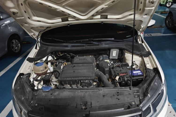 Used Volkswagen Santana 2016 1.6L Automatic Comfort Edition Engine Bay