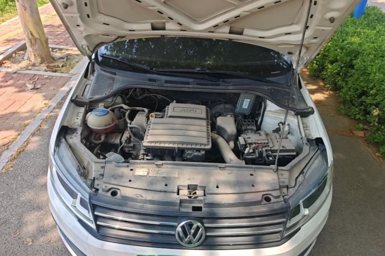 Used Volkswagen Santana 2016 1.4L Manual Fashion Edition Engine Bay