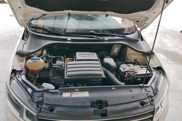 Used Volkswagen Santana 2016 1.6L Automatic Comfort Edition Engine Bay
