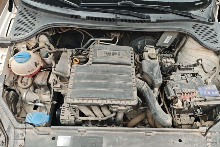 Used Volkswagen Santana 2016 1.6L Automatic Comfort Edition Engine Bay